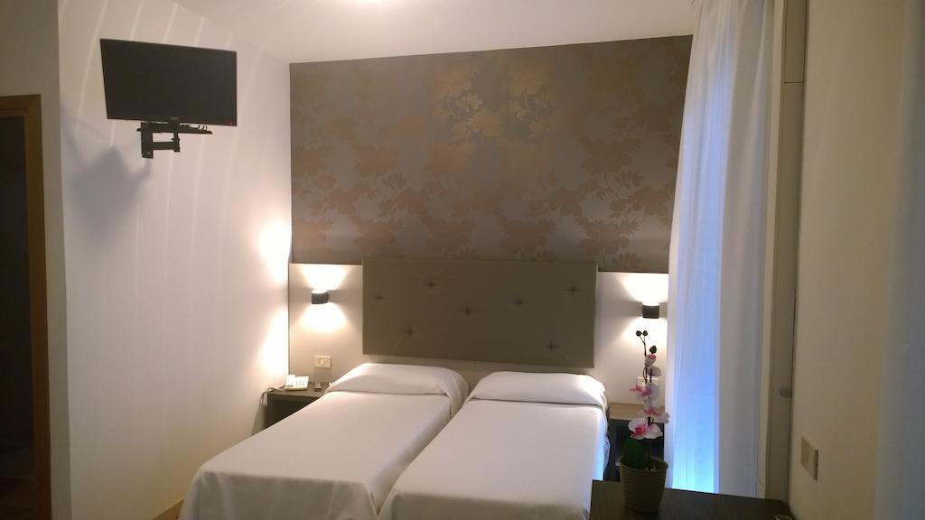 Hotel Gambrinus Lignano Sabbiadoro Dış mekan fotoğraf