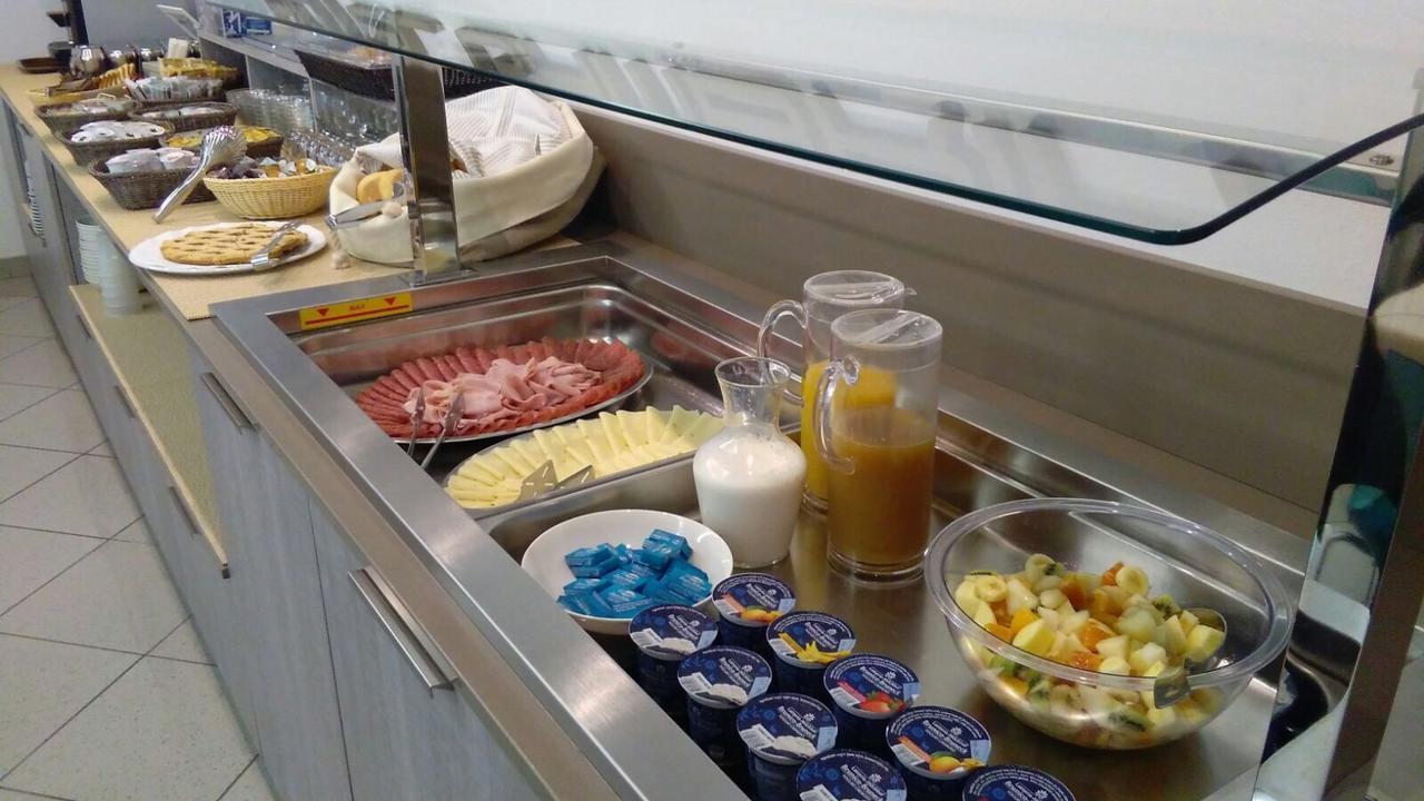 Hotel Gambrinus Lignano Sabbiadoro Dış mekan fotoğraf